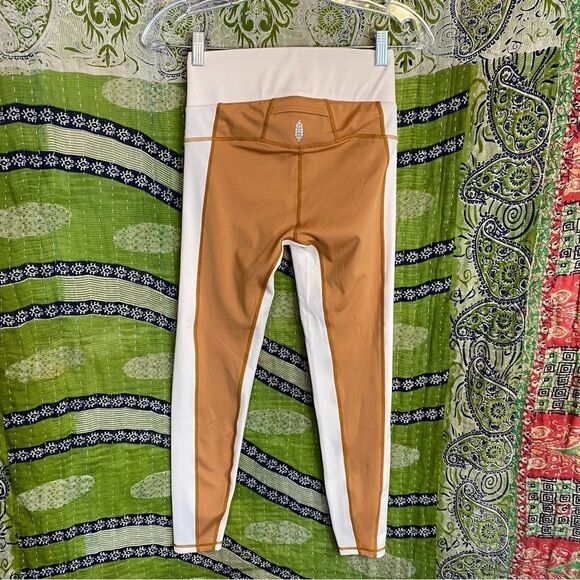 NWOT FP Movement Topaz Rebel Running Leggings Size Extra Small - Picture 8 of 16